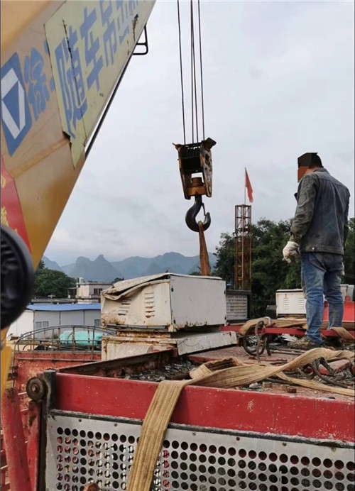 浑江区大件吊装搬运设备常用的施工手势信号解答