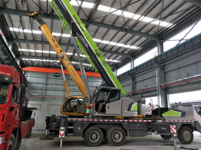 浑江区高空车出租需要注意哪些安全事项？